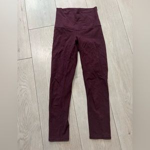 LuluLemon maroon cloth leggings